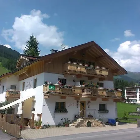 Gaestehaus Geislerin Penzion 3*
